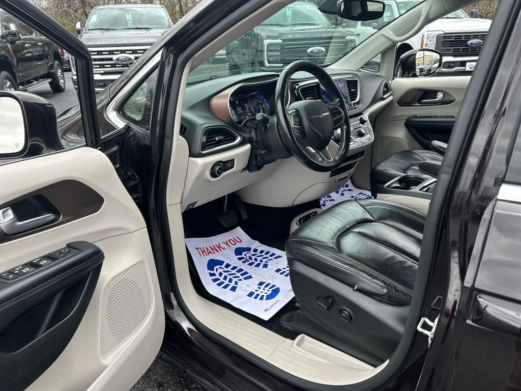 2017 Chrysler Pacifica Touring L Plus