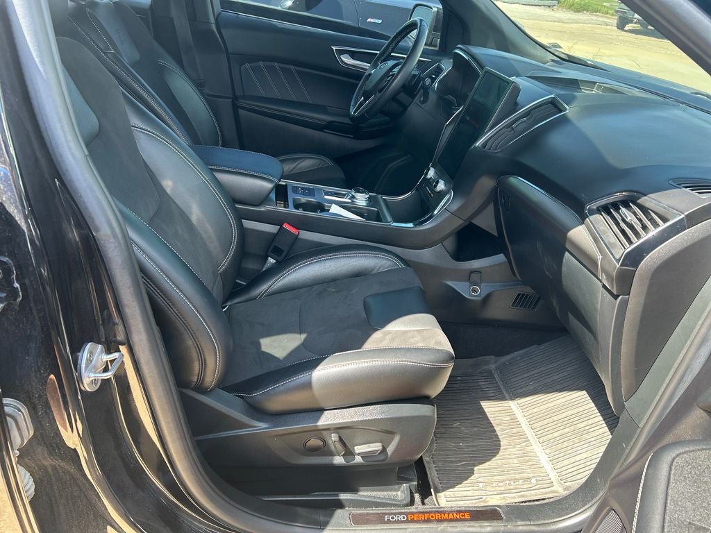 2021 Ford Edge ST