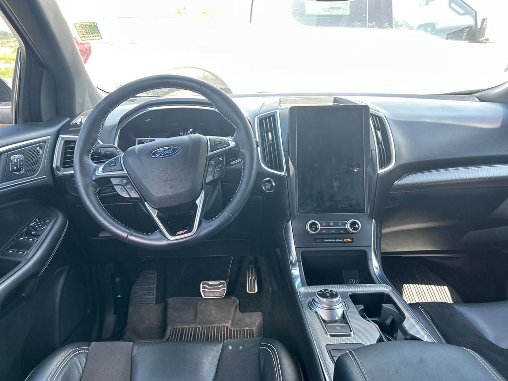 2021 Ford Edge ST