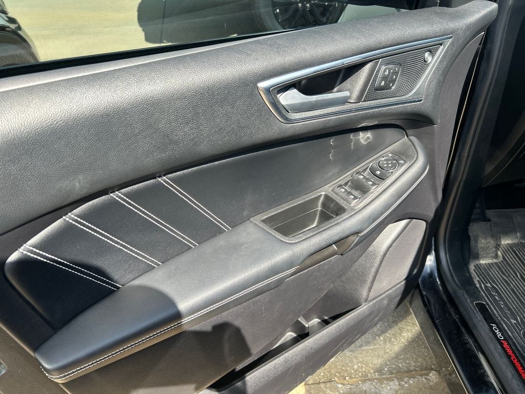 2021 Ford Edge ST