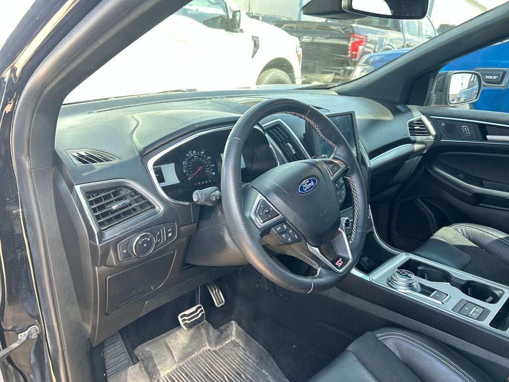2021 Ford Edge ST