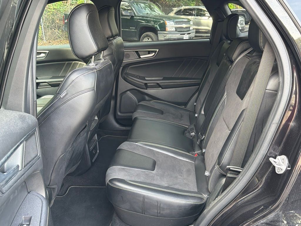 2022 Ford Edge ST