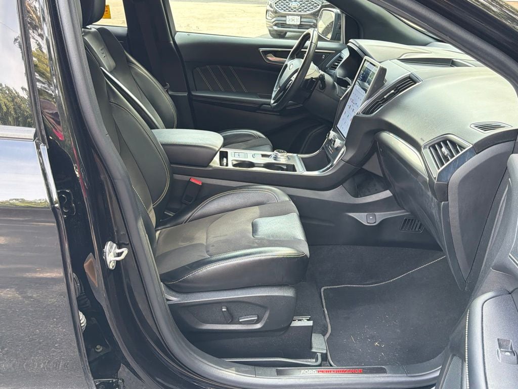 2022 Ford Edge ST
