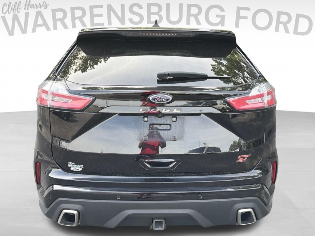 2022 Ford Edge ST
