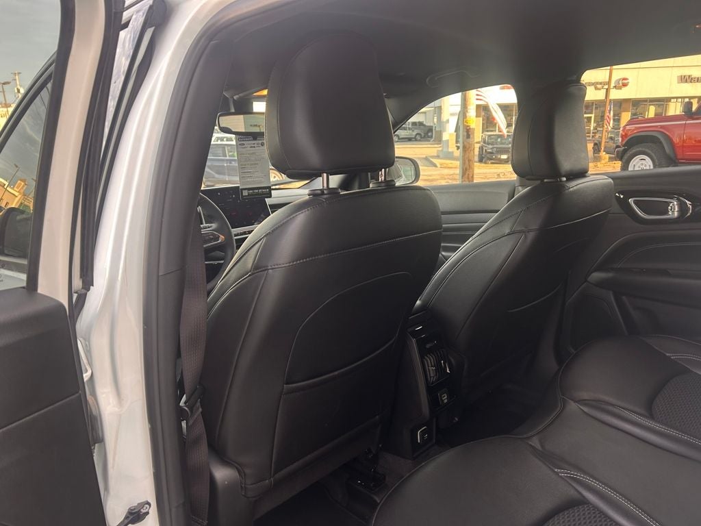 2023 Jeep Compass Altitude