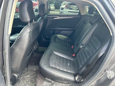 2020 Ford Fusion SE