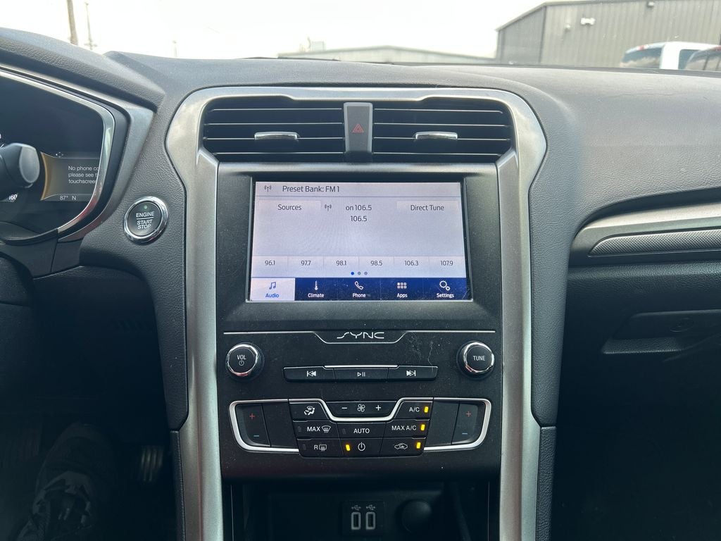 2020 Ford Fusion SE