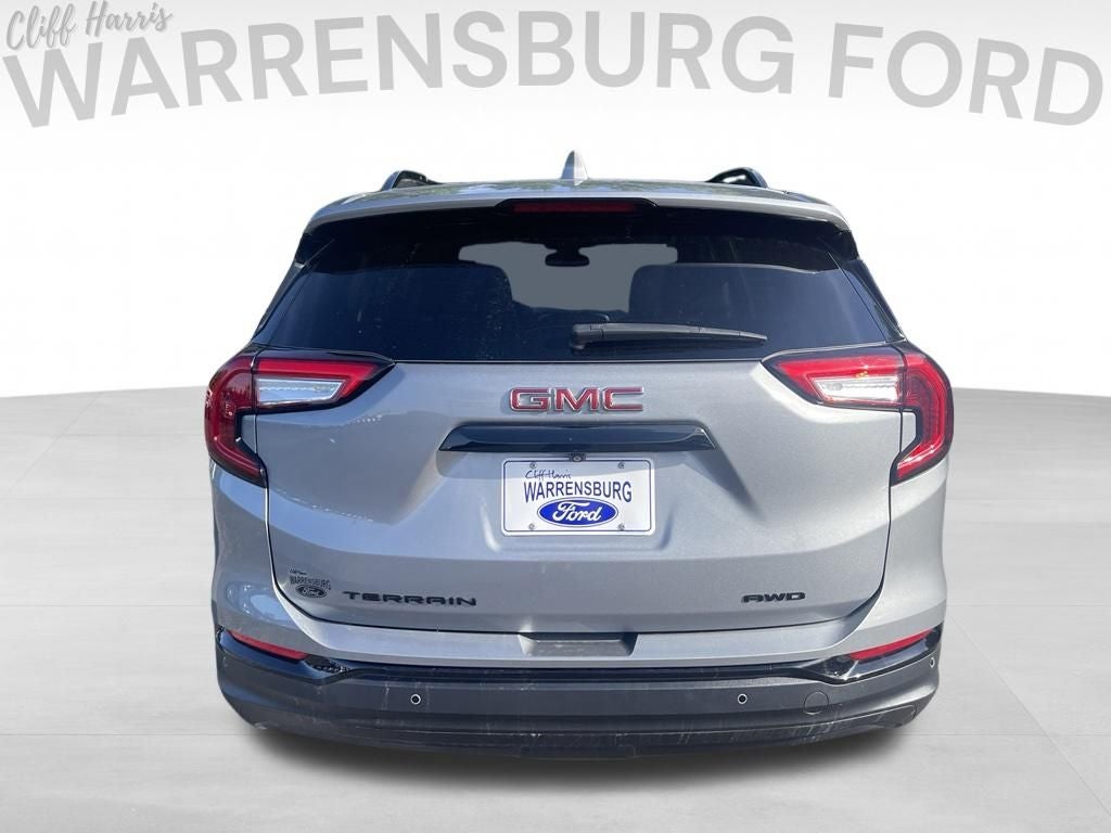 2024 GMC Terrain SLT