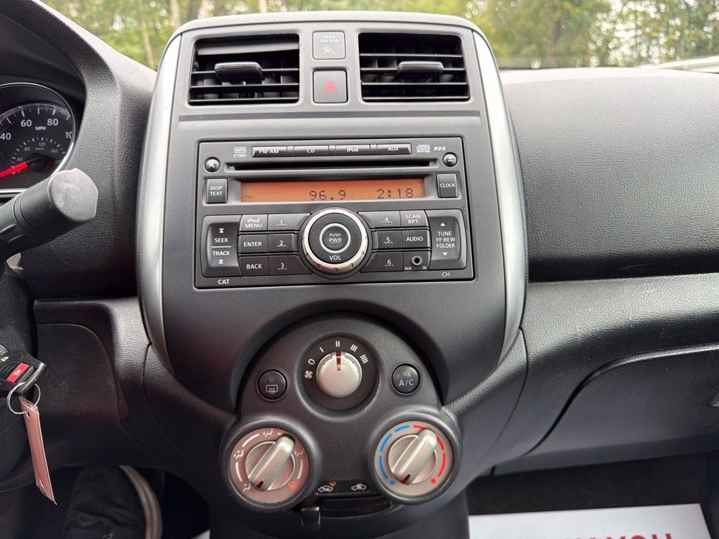 2012 Nissan Versa 1.6 SL