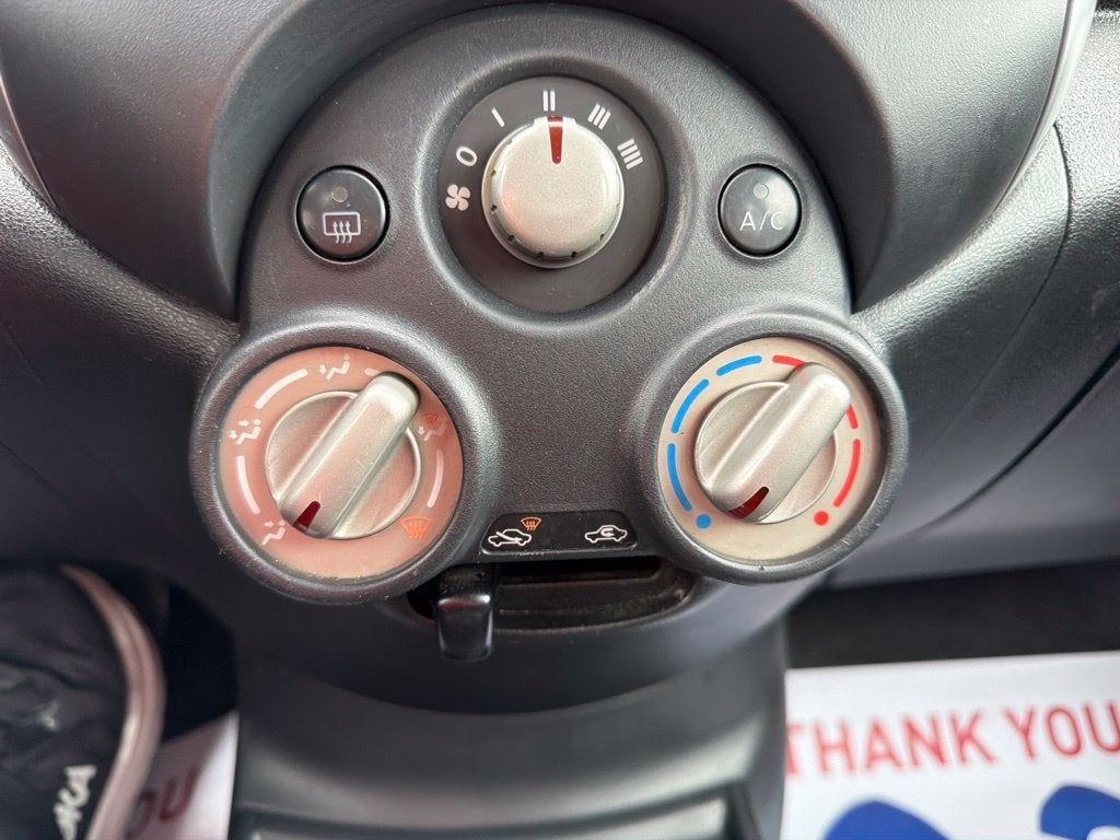 2012 Nissan Versa 1.6 SL