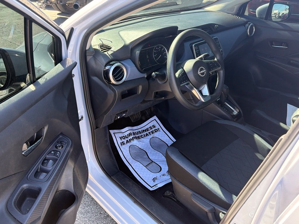 2024 Nissan Versa 1.6 SV