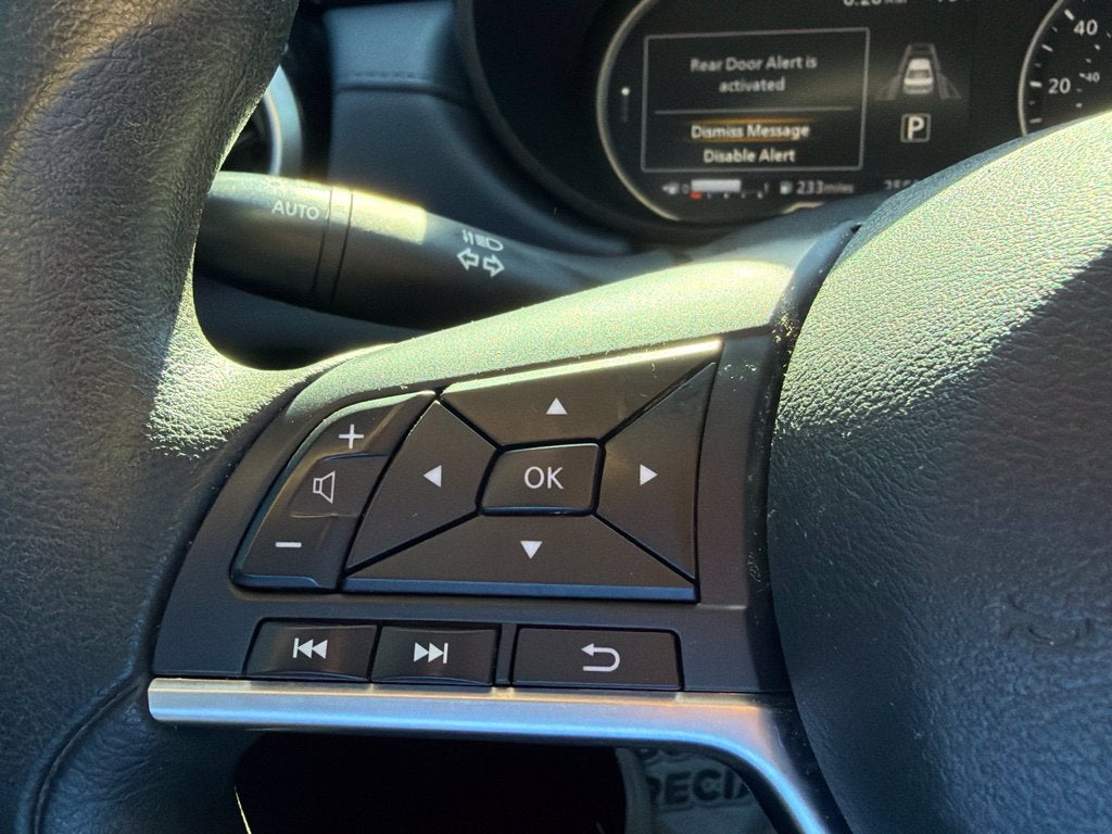 2024 Nissan Versa 1.6 SV