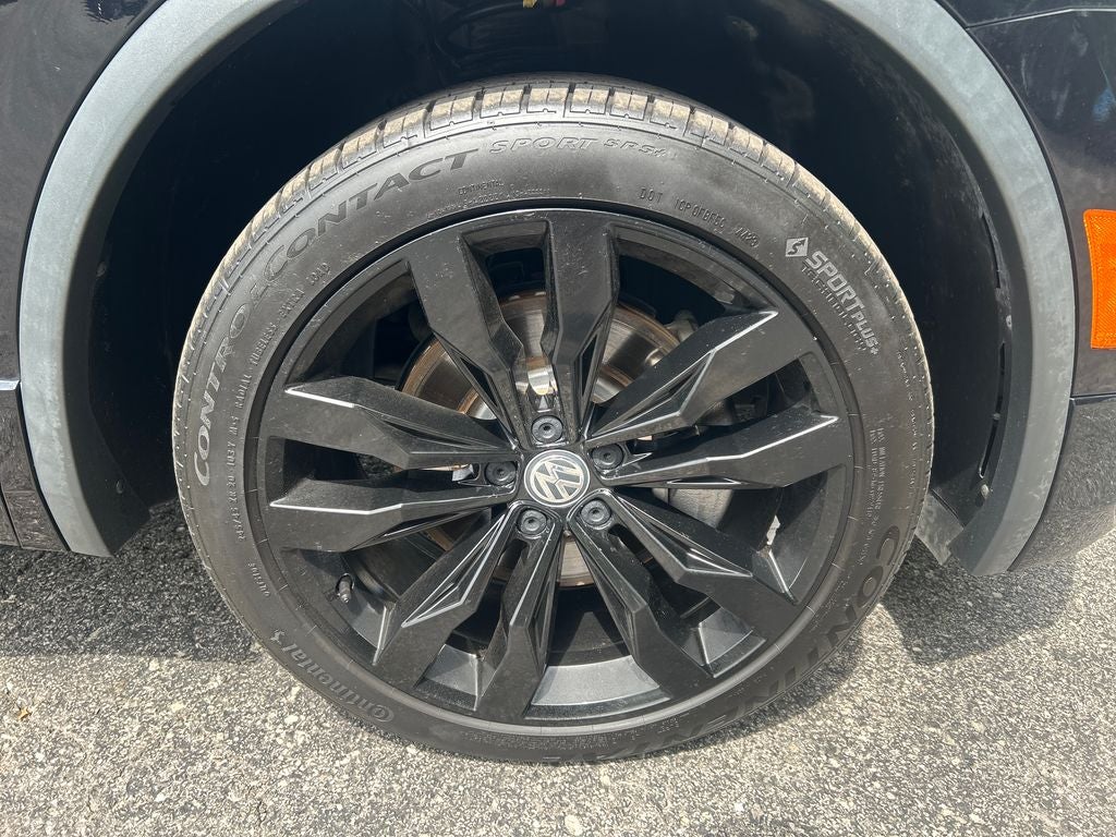 2021 Volkswagen Tiguan 2.0T SE R-Line Black