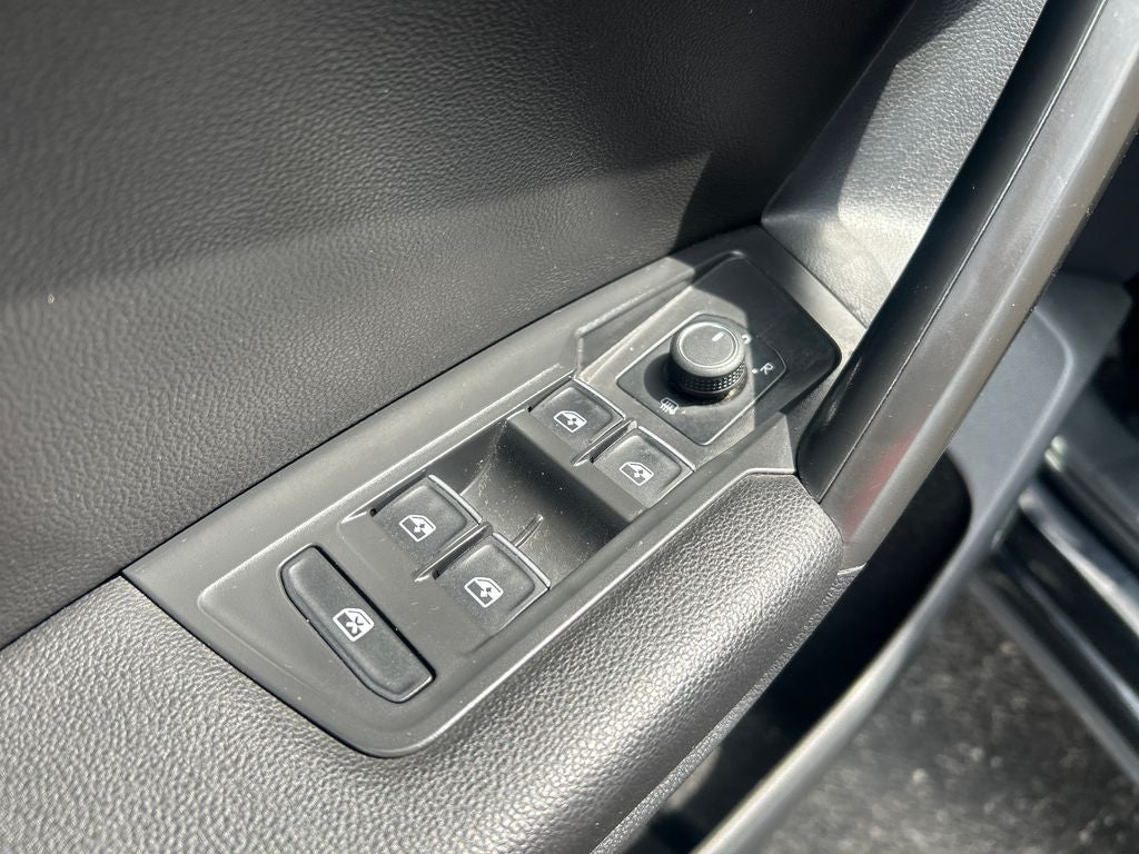 2021 Volkswagen Tiguan 2.0T SE R-Line Black