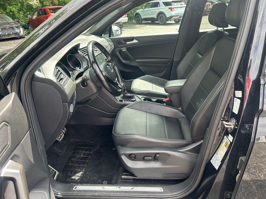 2021 Volkswagen Tiguan 2.0T SE R-Line Black