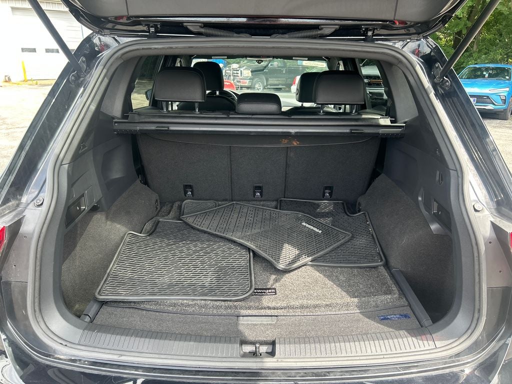 2021 Volkswagen Tiguan 2.0T SE R-Line Black