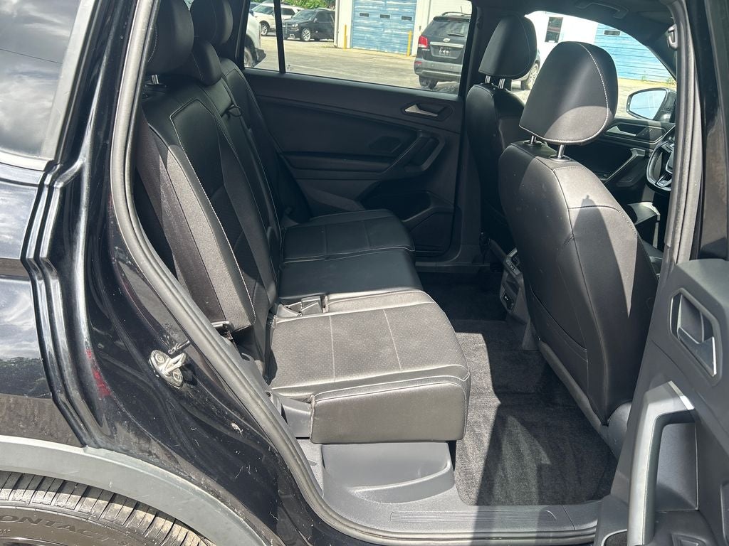 2021 Volkswagen Tiguan 2.0T SE R-Line Black