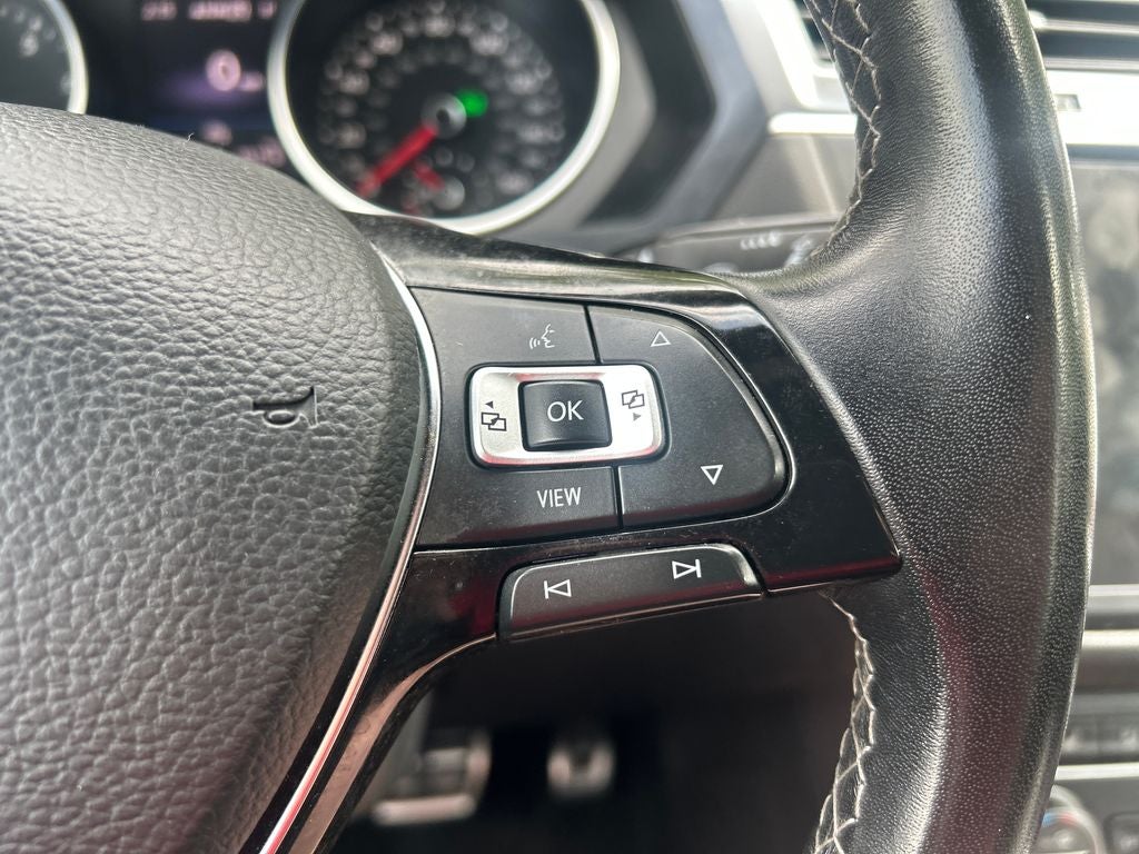2021 Volkswagen Tiguan 2.0T SE R-Line Black