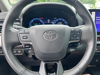 2025 Toyota Camry XLE