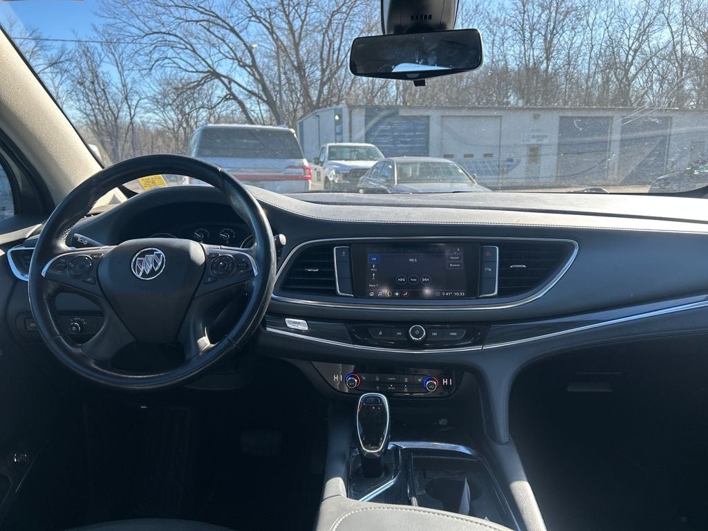 2020 Buick Enclave Essence