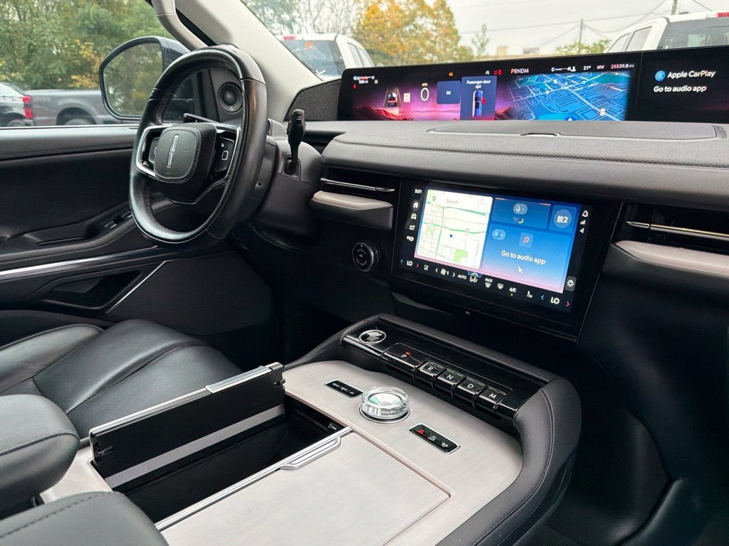 2025 Lincoln Navigator L Reserve