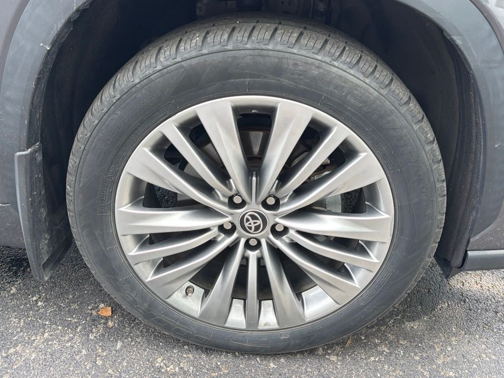 2021 Toyota Highlander Platinum