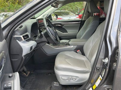 2021 Toyota Highlander Platinum