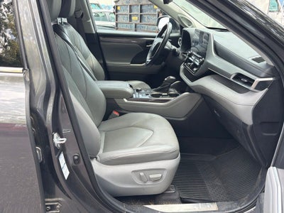 2021 Toyota Highlander Platinum