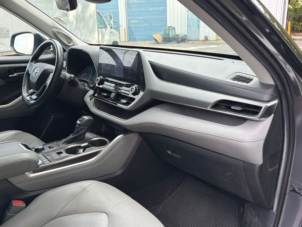 2021 Toyota Highlander Platinum