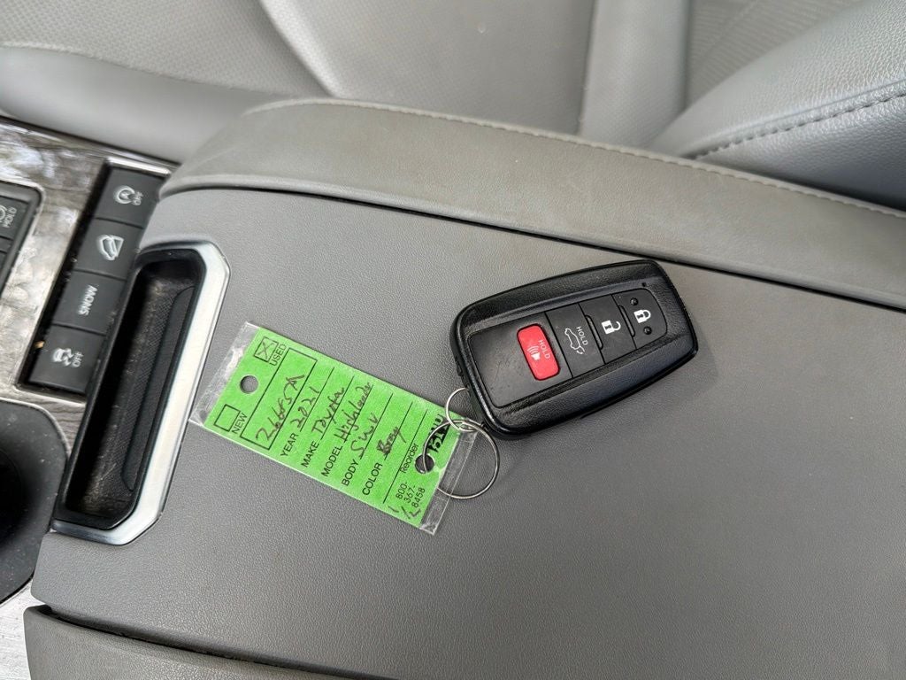 2021 Toyota Highlander Platinum