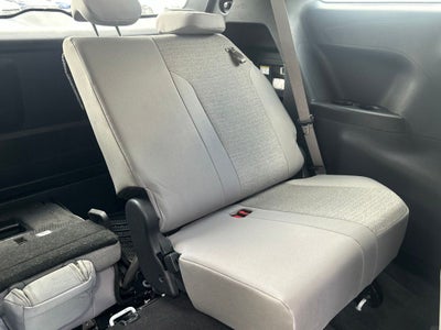 2025 Toyota Sienna LE 8 Passenger