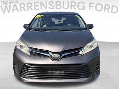 2019 Toyota Sienna LE 8 Passenger