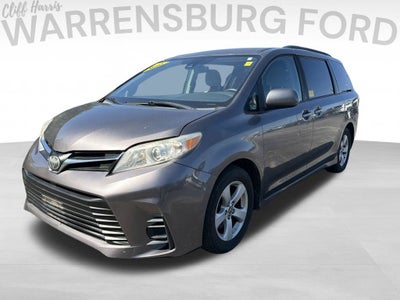 2019 Toyota Sienna LE 8 Passenger