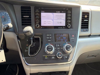 2019 Toyota Sienna LE 8 Passenger