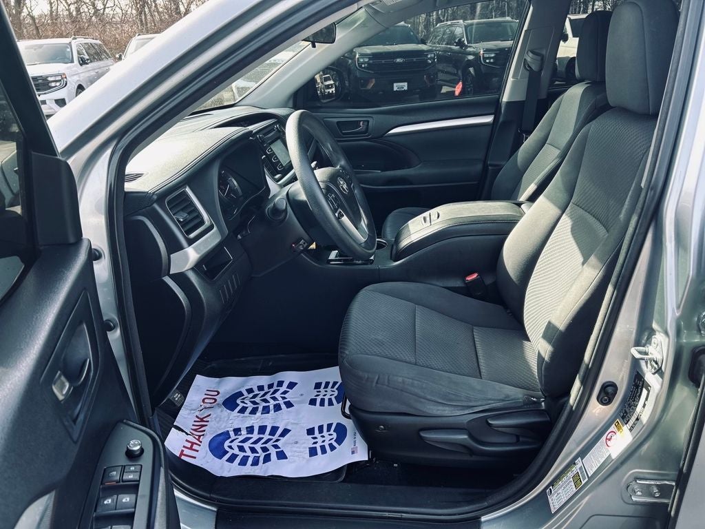 2015 Toyota Highlander LE