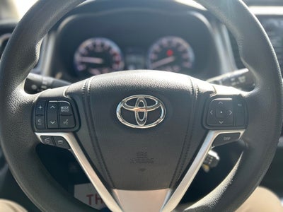 2015 Toyota Highlander LE