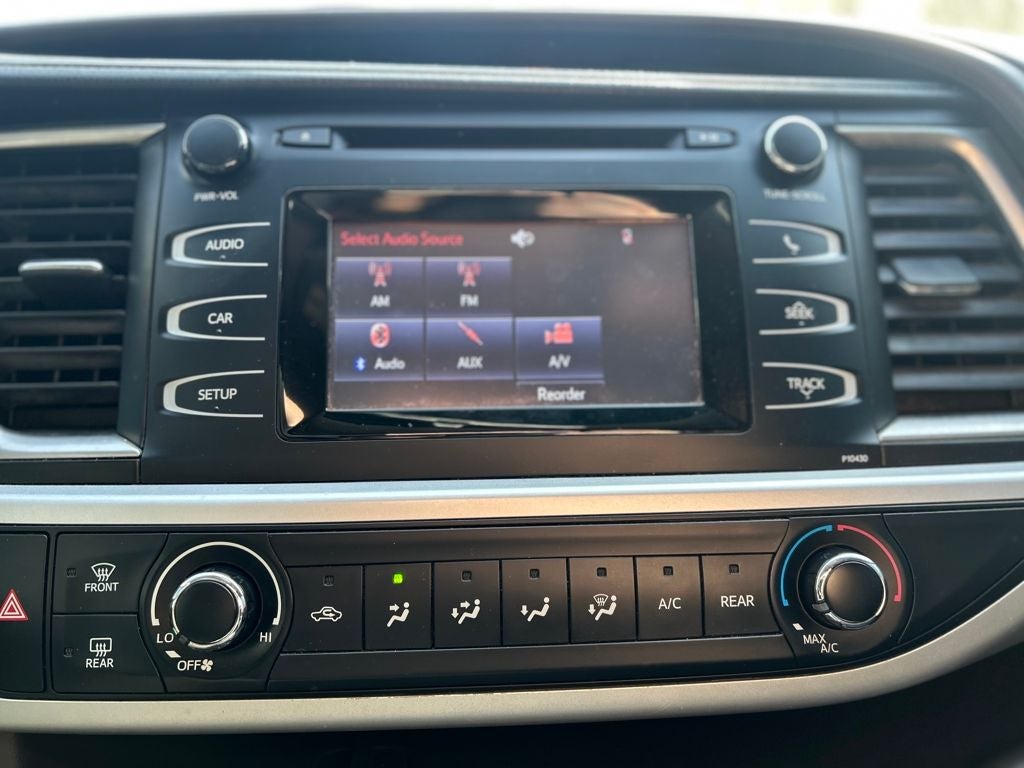 2015 Toyota Highlander LE