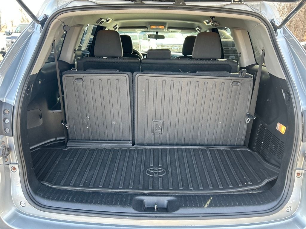 2015 Toyota Highlander LE