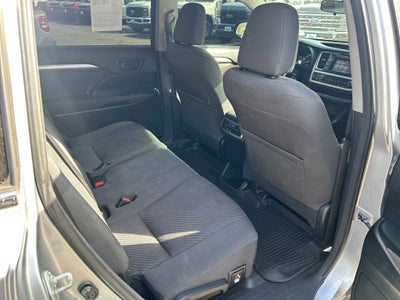 2015 Toyota Highlander LE