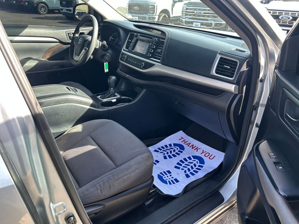 2015 Toyota Highlander LE