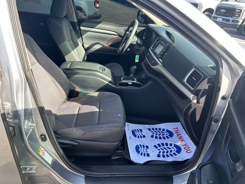 2015 Toyota Highlander LE