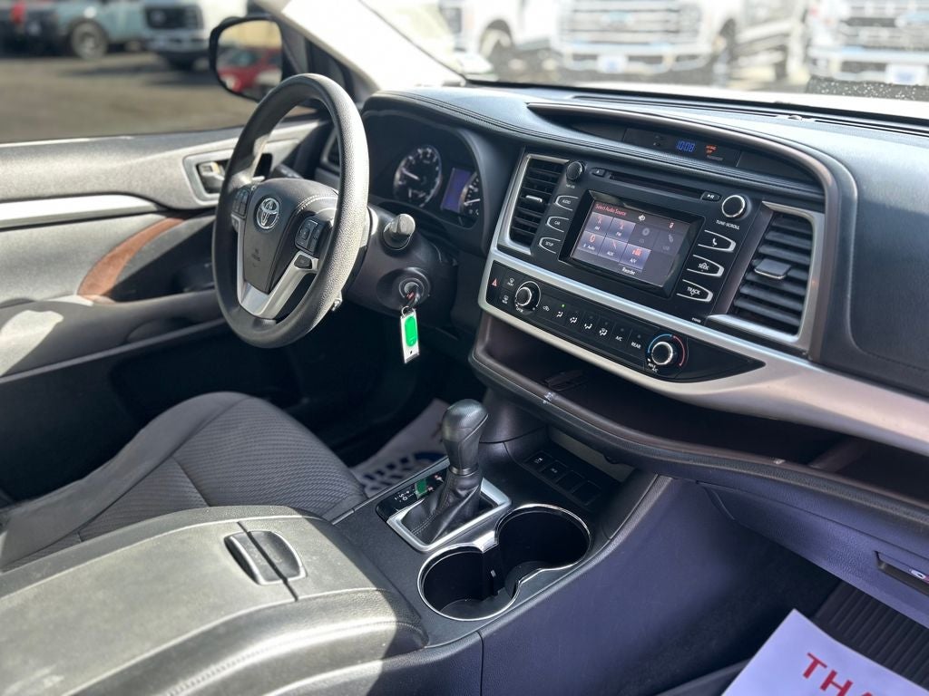 2015 Toyota Highlander LE