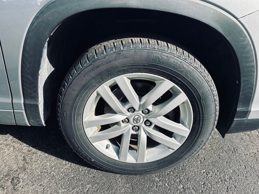 2015 Toyota Highlander LE