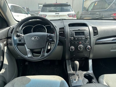 2011 Kia Sorento LX