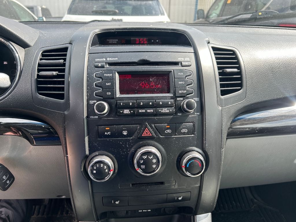 2011 Kia Sorento LX