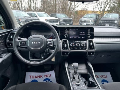 2022 Kia Sorento LX