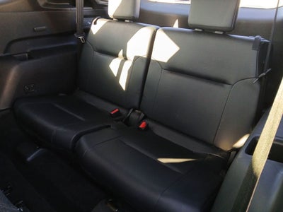 2022 Mitsubishi Outlander Base