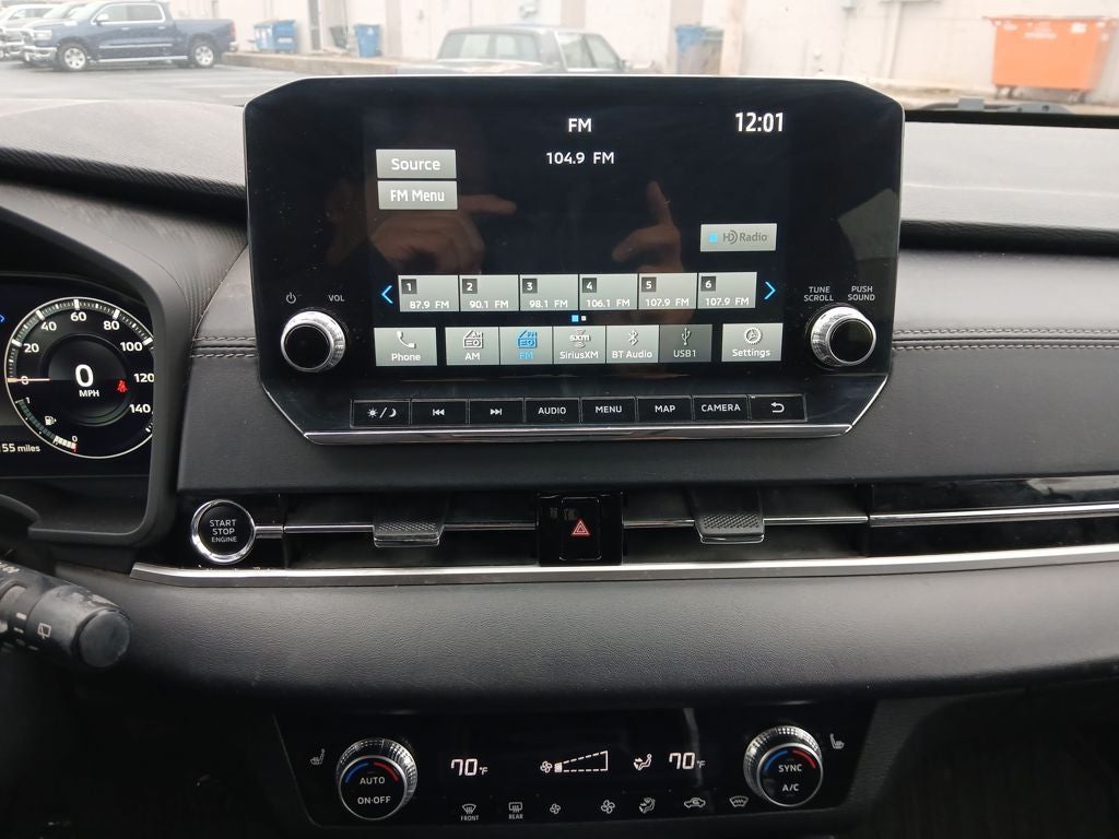 2022 Mitsubishi Outlander Base