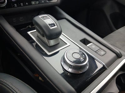 2022 Mitsubishi Outlander Base