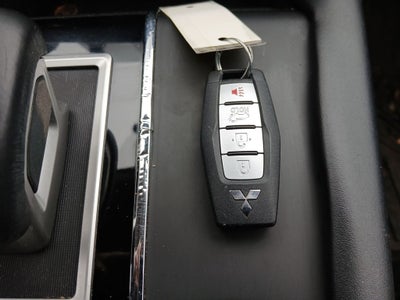 2022 Mitsubishi Outlander Base